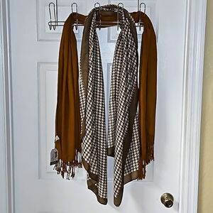 2 Womens Fashionable Scarves Browns Tans White Square Pattern Polyester Viscose